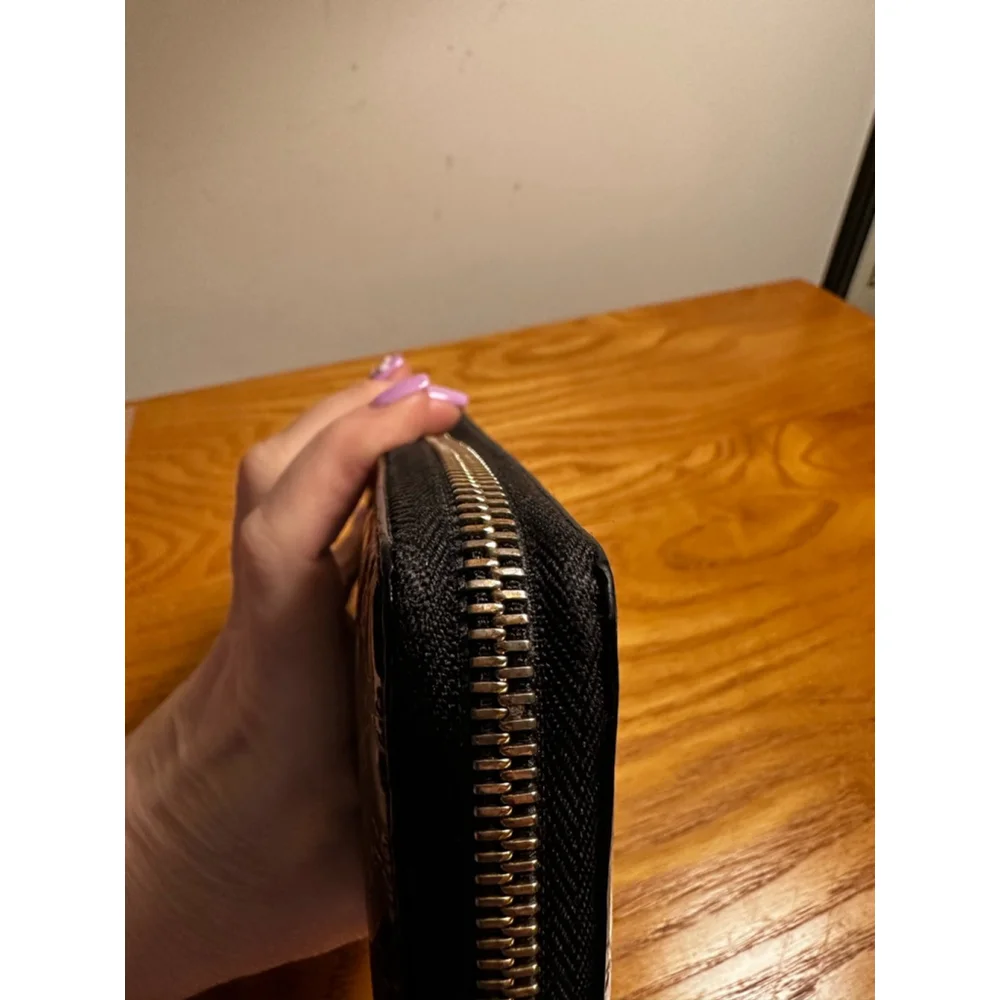 Gucci Black Monogram Patent Leather Long Zip Wallet w/ Horsebit Detail - Picture 4 of 9